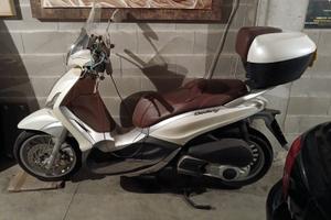 Piaggio Beverly 300