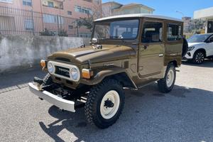 Toyota Land Cruiser LAND CRUISER BJ 40 LV