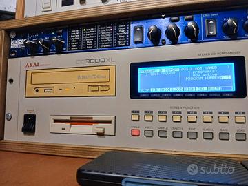 Akai
Akai CD3000XL