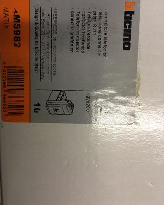 Prese telefoniche rj11 B.Ticino Matix