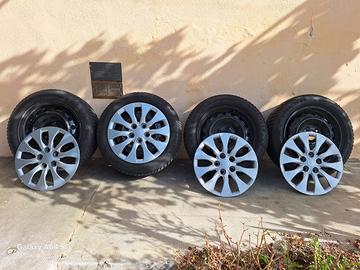 Cerchi con gomme invernali Kia 205/55 R16