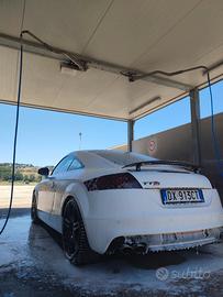 AUDI TT 2.0