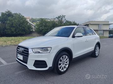 AUDI Q3 2.0 tdi Business 150cv s-tronic