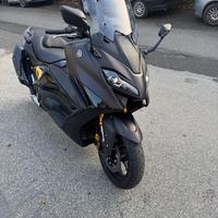 Yamaha T Max 560 - 2024