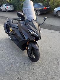 Yamaha T Max 560 - 2024