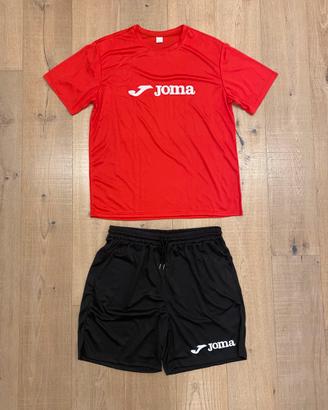 Completo sportivo maglia e pantaloncini nuovo
