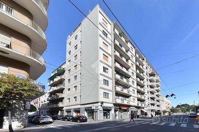 3 LOCALI A CAGLIARI