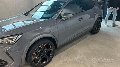 Cupra formentor plug in 204 cv