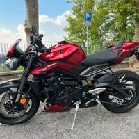 Triumph Street Triple 765 RS 2025