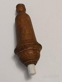 Interruttore vintage in legno. 