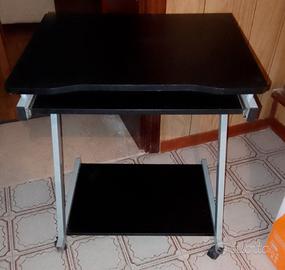 TAVOLINO PORTA PC DA ADOLESCENTI 