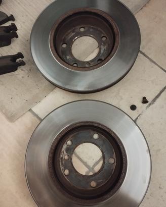 Dischi e pastiglie BMW z4 e85