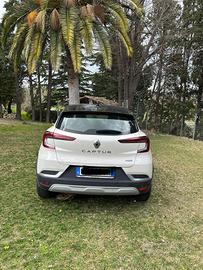 captur plug ibrida usata