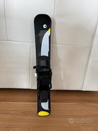 Sci in plastica da bambino