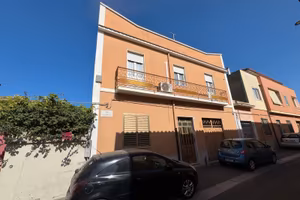 Casa indipendente, posto auto coperto