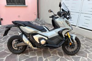  Honda X ADV 750