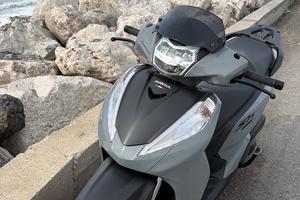 Honda sh 300 air force