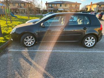 VW Golf 5 1,6FSI 2005