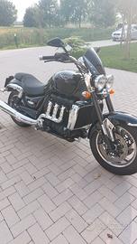 Triumph Rocket III roadster