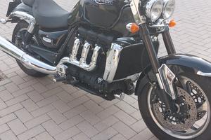 Triumph Rocket III roadster