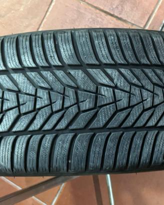 Gomme Hankook INVERNALI 19 seminuove 