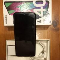 Smartphone Samsung A40 4Gb / 64Gb + SD 16Gb