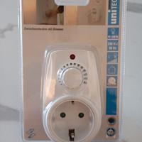 spina schuko con dimmer 