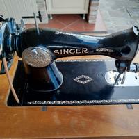 Macchina da cucire Singer 15 M 88 anno 1952