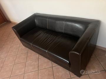 Divano 2 posti in ecopelle