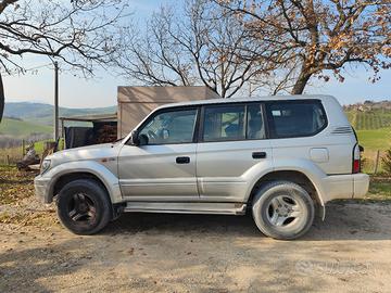 Indistruttibile:Toyota Land cruiser