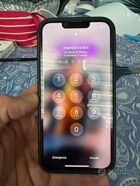 IPhone 13 con Apple Watch 5