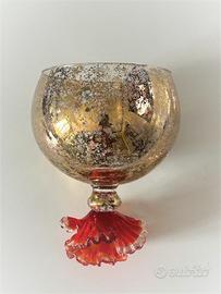 PARTICOLARE CALICE A COPPA DI VETRO DI MURANO
