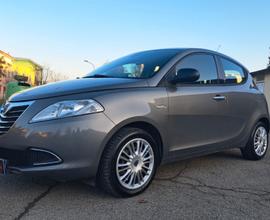 Lancia Ypsilon 1.2 69 CV 5 porte S&S Gold