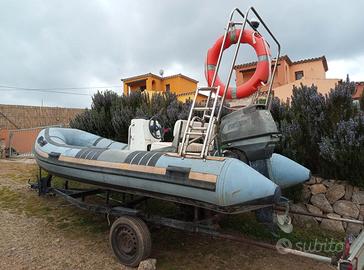 gommone + carrello  prezzo trattabile 