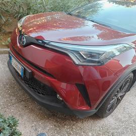Toyota C-HR 1.8 Hybrid E-CVT solo 45.600km
