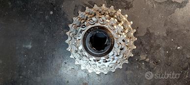 Pacco pignoni Campagnolo 10v
