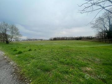 LOTTO DI TERRENO INDUSTRIALE DI 13.000 MQ IN PO...