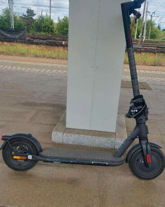 Xiaomi 4 scooter