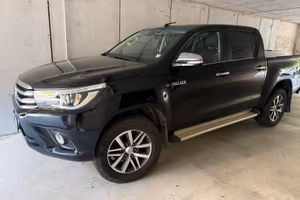 TOYOTA Hilux 2.4 D-4D A/T 4WD 4 porte Double Cab