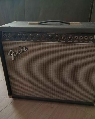 Fender Deluxe 112