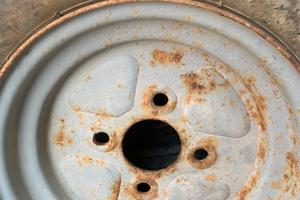 Tre ruote per carrello rimorchio.