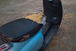 Vespa 50 et2