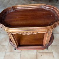 Tavolino classico in legno massello