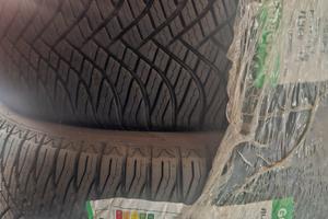 4 gomme 4 stagione ancora enballate €240 