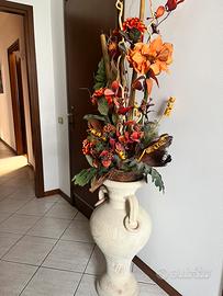 Vaso con fiori finti