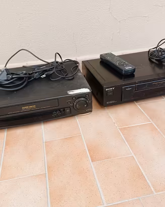 Video registratore VHS Sony e Panasonic 