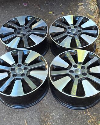 Cerchi in lega R18 Neri diamanti 5x114.3 
