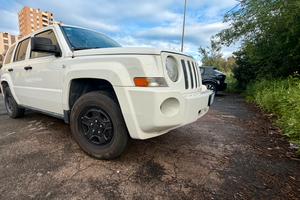 Jeep patriot 2.4 sport benzina/gpl