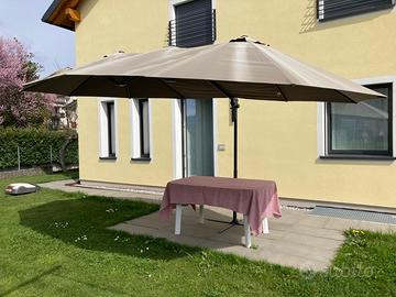 Ombrellone per giardino