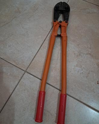 cesoia taglia bulloni